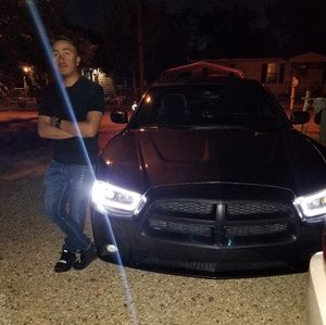 Meet your Posher, Luis